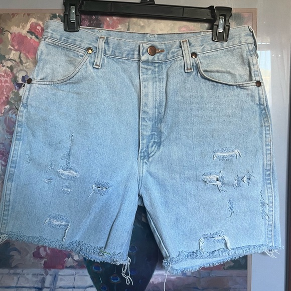 Wrangler denim shorts women’s size 32 - Picture 4 of 6